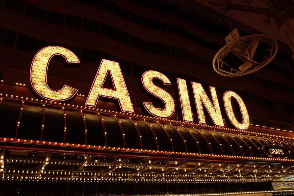 לאס וגאס Four Queens Hotel And Casino מראה חיצוני תמונה