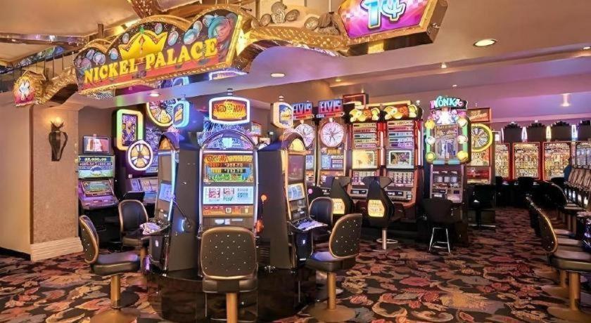 לאס וגאס Four Queens Hotel And Casino מראה חיצוני תמונה
