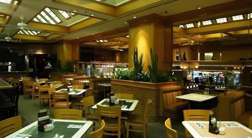 לאס וגאס Four Queens Hotel And Casino מראה חיצוני תמונה
